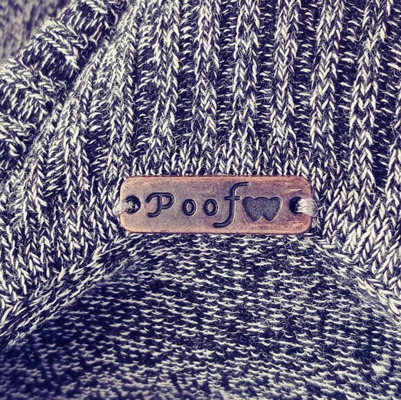 Poof NWT Christmas Sweater sz Sm Gray Gold Sequins - Picture 2 of 13